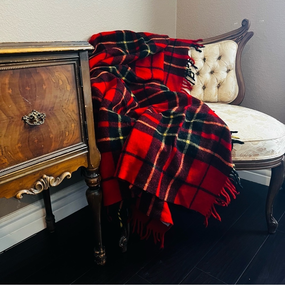 Vintage Troy Robe Wool Plaid Stadium 52x62" Throw Fringed Blanket Tartan Plaid.